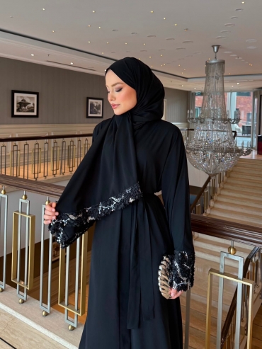 LAURA ABAYA