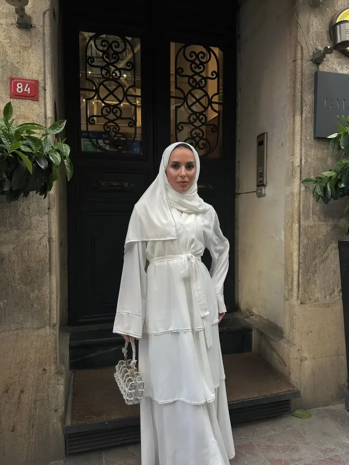 Emla Abaya Beyaz