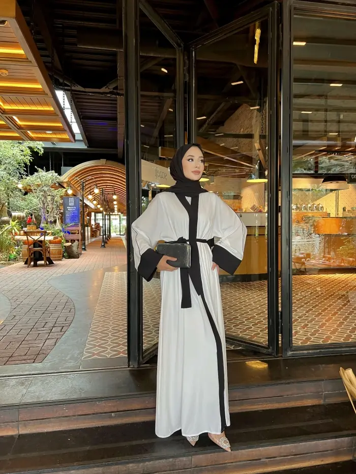 Meahi Abaya Ekru